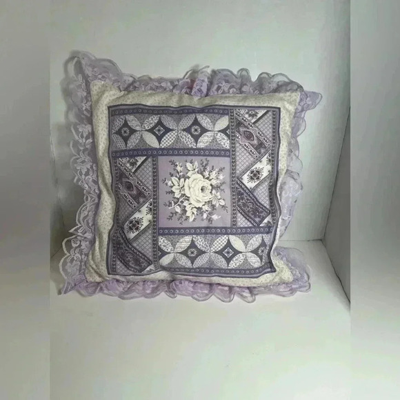 Vintage Cottage-core Lace Embroidered/ Quilted Pillow - Picture 6 of 6
